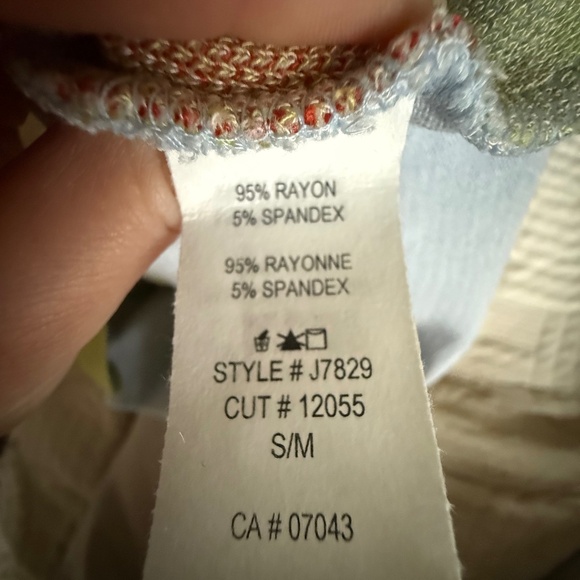 Debut | Scenic Knit Vest Top | Small/ Medium - Picture 7 of 7